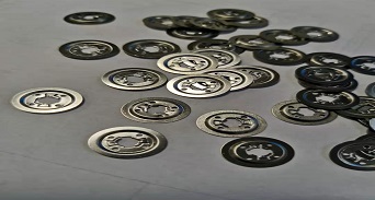 如何保證精密機械零件加工的精度質(zhì)量？看這里